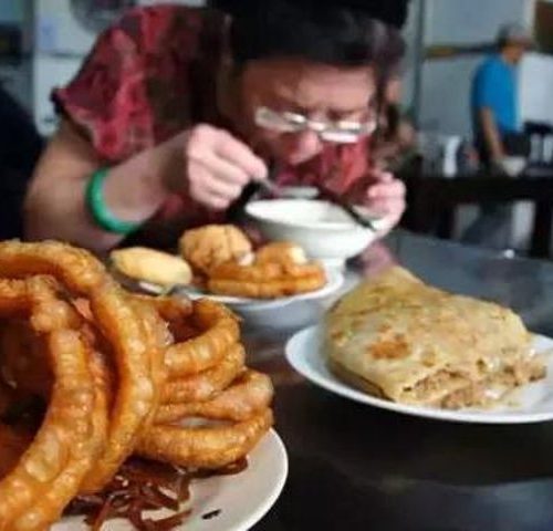 Amazing Food Challenge for Brave Man in Beijing