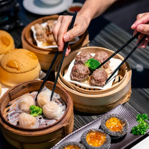 Private Night Tour: Beijing Illuminated with Dim Sum Dinner