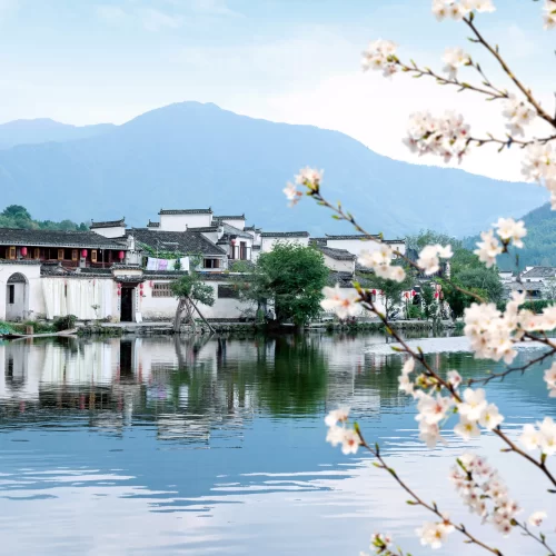 2-Day Private Trip to Huangshan Mountain and Hongcun Village from Beijing