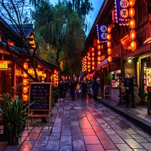 Chengdu by Night Tour with Hot Pot Dinner and Sichuan Opera Face Changing Show