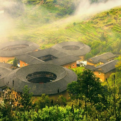 Xiamen: Tianluokeng Tulou Private Day Tour with Lunch