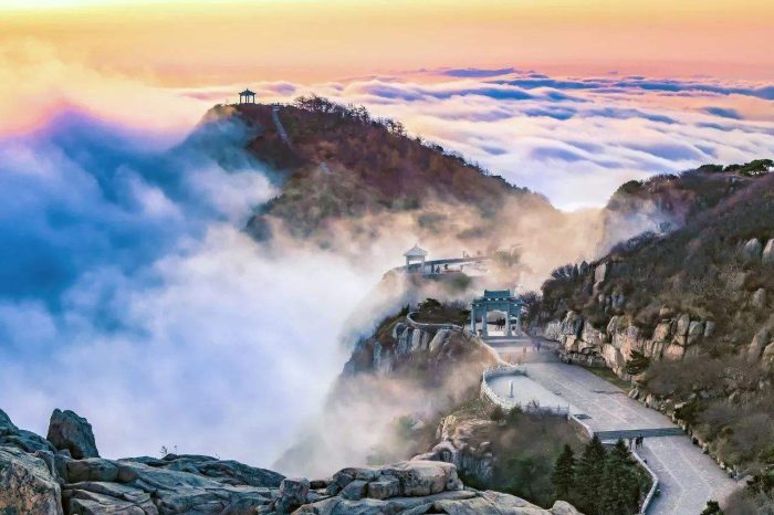 2-Day Zhengzhou Bullet Train Trip to Qufu and Mount Tai with Accommodation