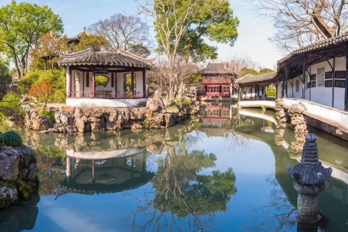 Suzhou: Private Customized City Tour with Lunch