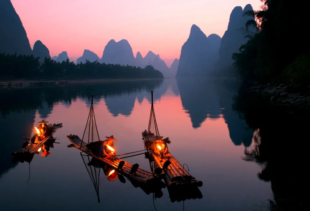 5 Days Hong Kong Guilin Chengdu Tour With Karst Landscape & Pandas 