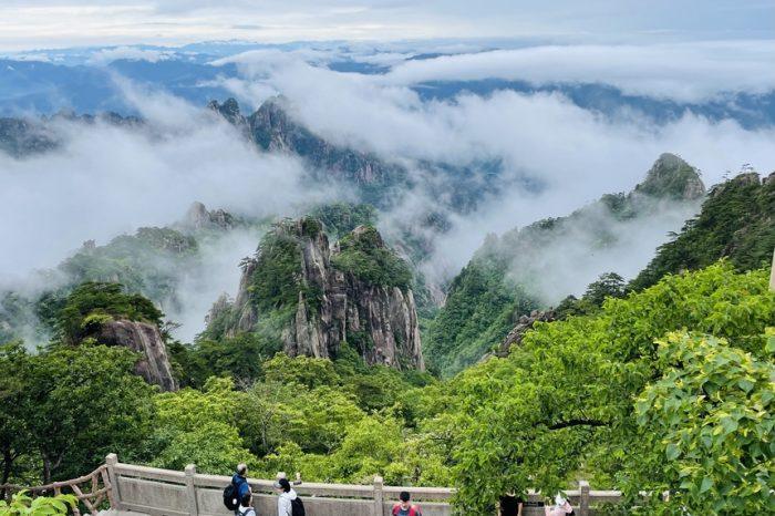 11 Days Shanghai Huangshan Xian Beijing China Bullet Train Tour